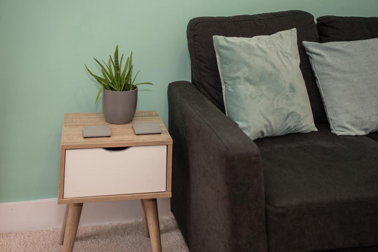 באת' Beautiful, Contemporary 3 Bedroom Apartment מראה חיצוני תמונה